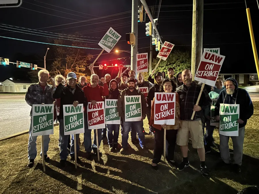 UAW workers on the picket line with President Edwards